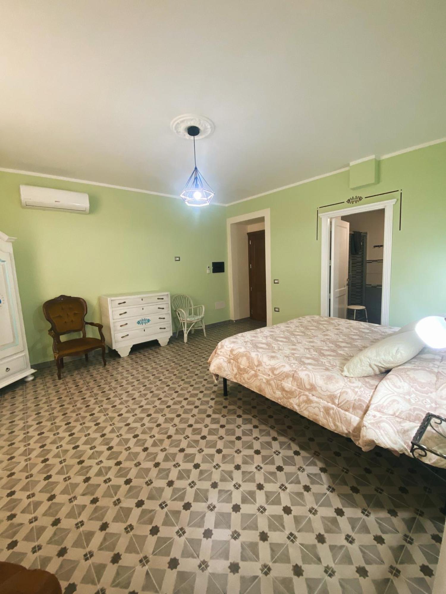 Tra I Due Ponti Hotell Bosa Eksteriør bilde